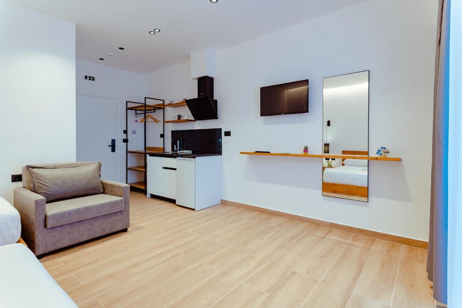Gloal Suites & Residence Саранда Екстер'єр фото